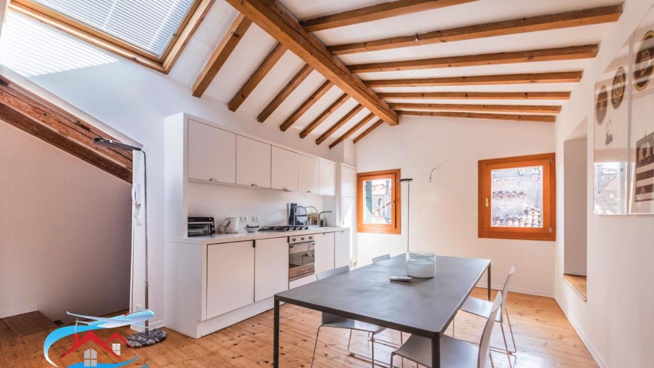 Appartement Au Nom De La Rose à Venise Extérieur photo