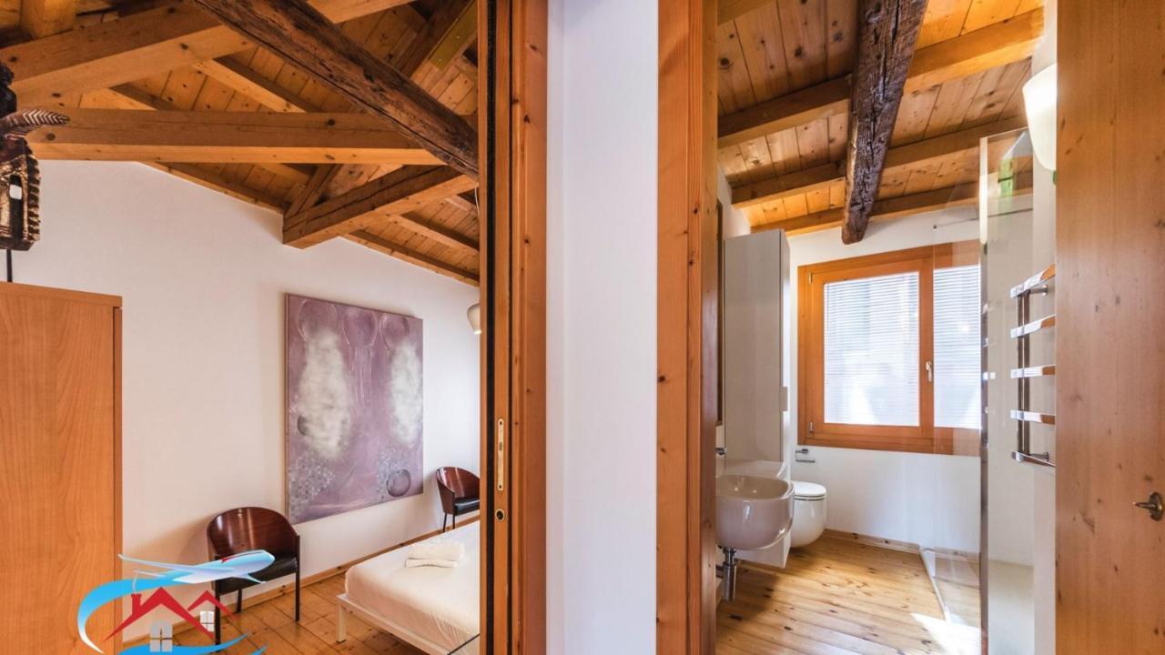 Appartement Au Nom De La Rose à Venise Extérieur photo