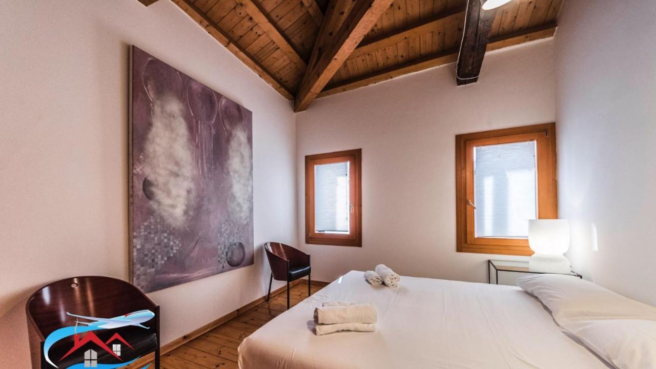 Appartement Au Nom De La Rose à Venise Extérieur photo